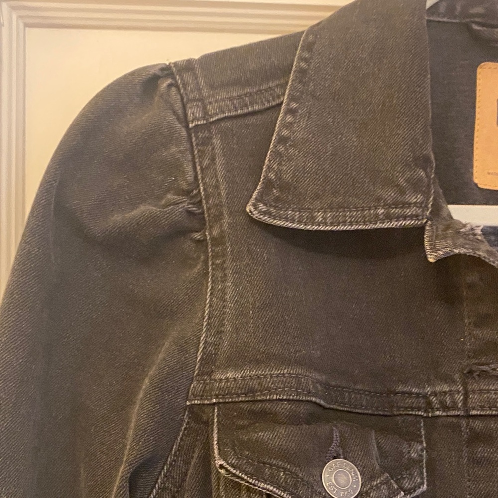 GAP Women's Dark Denim Jacket - Picture 3 of 6